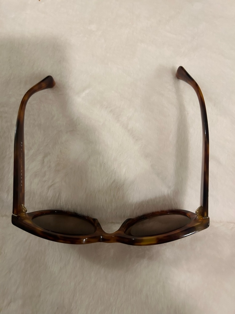 Prada Tortoiseshell Cat-Eye Sunglasses with Brown Gradient Lenses - Picture 5 of 13